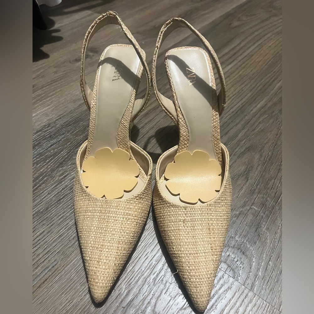 Zara Women's Raffia Textured Slingback Heels